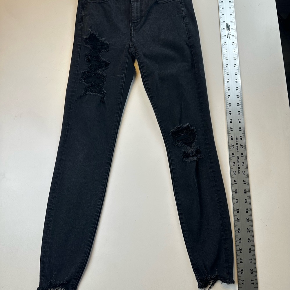 American Eagle Outfitters Black Distressed Skinny Jeans: Women’s